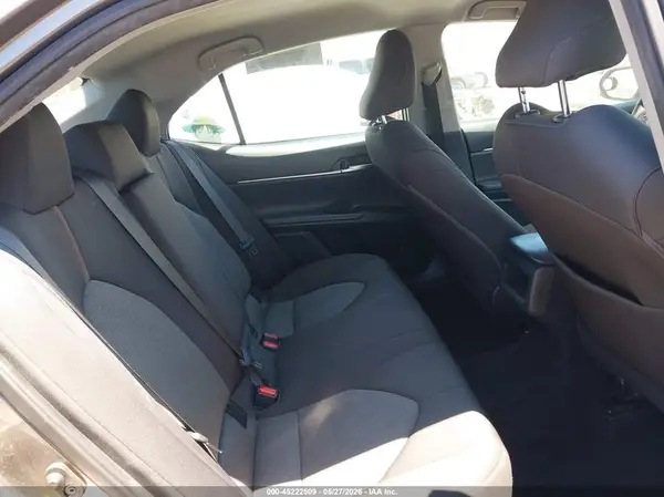 4T1B11HK8KU775963 2019 TOYOTA CAMRY - Image 8