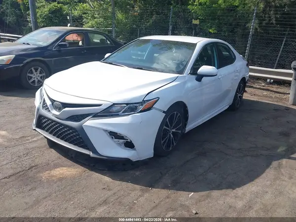 4T1B11HK8KU777258 2019 TOYOTA CAMRY - Image 2