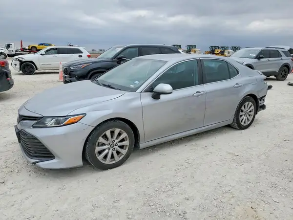 4T1B11HK8KU778958 2019 TOYOTA CAMRY - Image 1