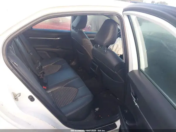 4T1B11HK8KU780807 2019 TOYOTA CAMRY - Image 8