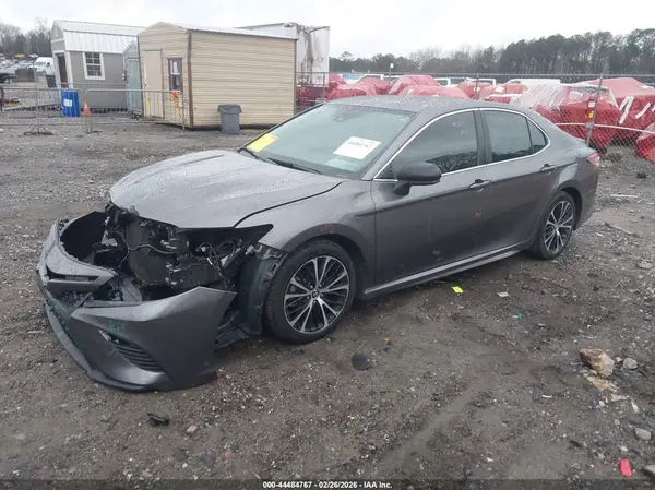 4T1B11HK8KU783934 2019 TOYOTA CAMRY - Image 2