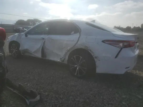 4T1B11HK8KU784159 2019 TOYOTA CAMRY - Image 2