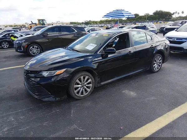4T1B11HK8KU785344 2019 TOYOTA CAMRY - Image 2