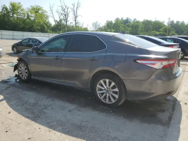4T1B11HK8KU785666 2019 TOYOTA CAMRY - Image 2
