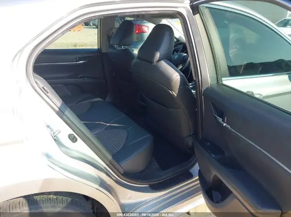 4T1B11HK8KU785960 2019 TOYOTA CAMRY - Image 8