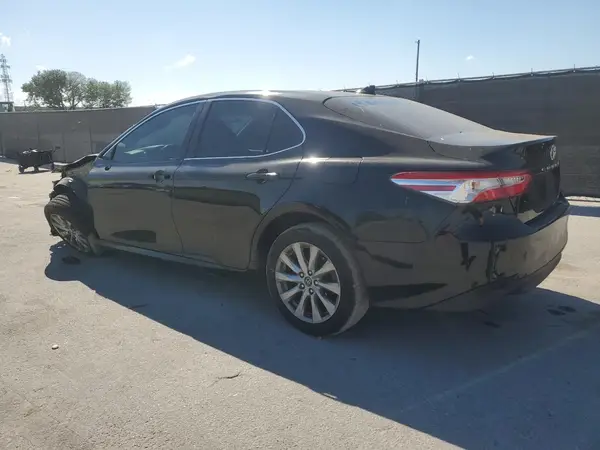 4T1B11HK8KU786641 2019 TOYOTA CAMRY - Image 2
