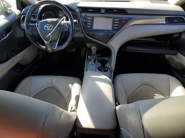 4T1B11HK8KU788082 2019 TOYOTA CAMRY - Image 8