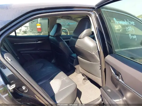 4T1B11HK8KU788583 2019 TOYOTA CAMRY - Image 8
