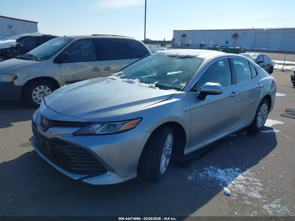 4T1B11HK8KU788874 2019 TOYOTA CAMRY - Image 2