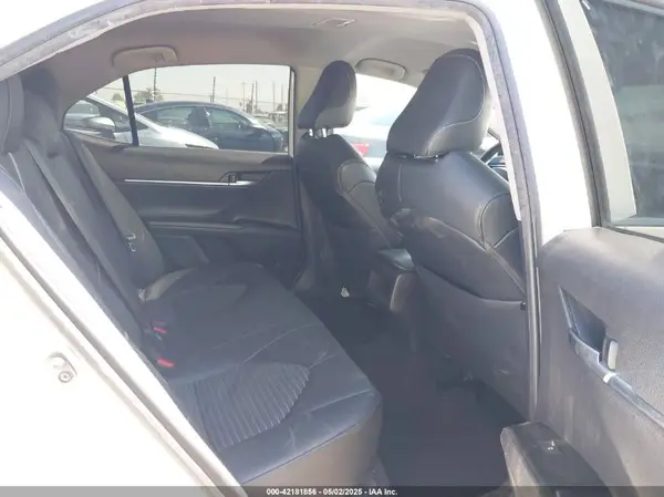 4T1B11HK8KU789264 2019 TOYOTA CAMRY - Image 8