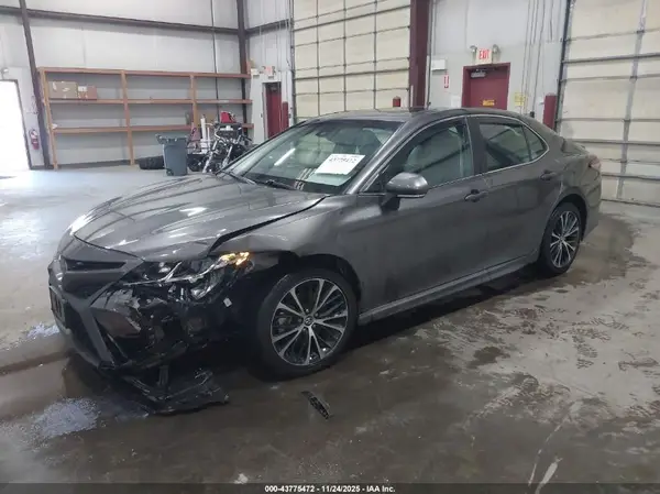 4T1B11HK8KU790348 2019 TOYOTA CAMRY - Image 2