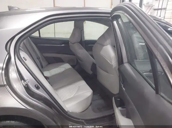 4T1B11HK8KU790348 2019 TOYOTA CAMRY - Image 8