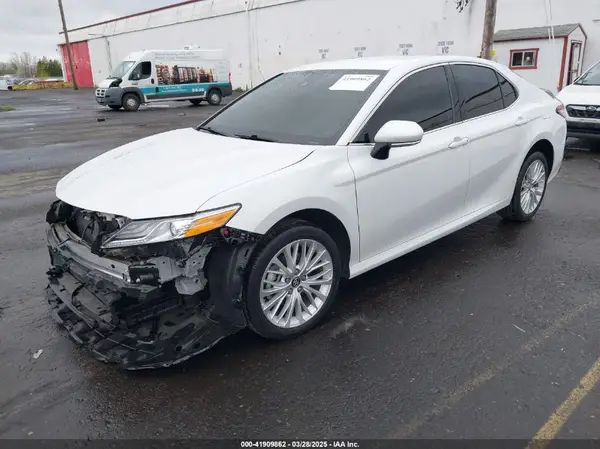 4T1B11HK8KU792214 2019 TOYOTA CAMRY - Image 2