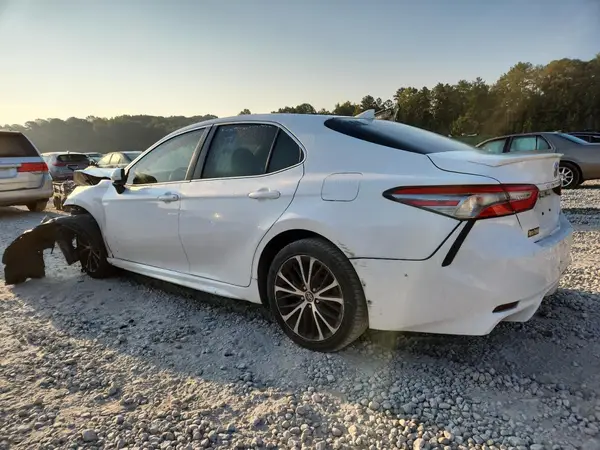 4T1B11HK8KU792973 2019 TOYOTA CAMRY - Image 2