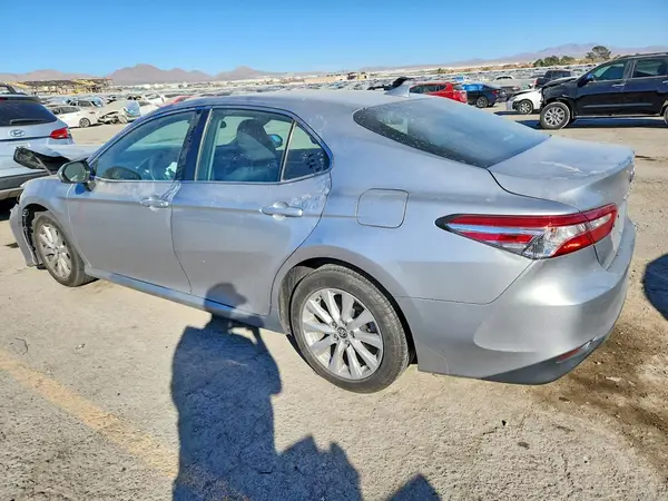 4T1B11HK8KU797073 2019 TOYOTA CAMRY - Image 2
