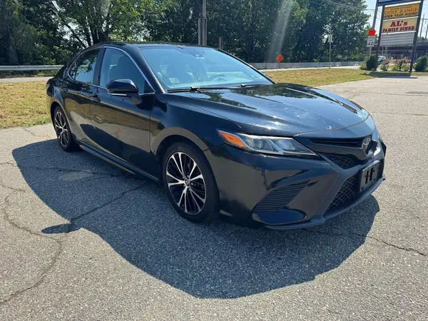 4T1B11HK8KU800926 2019 TOYOTA CAMRY - Image 1