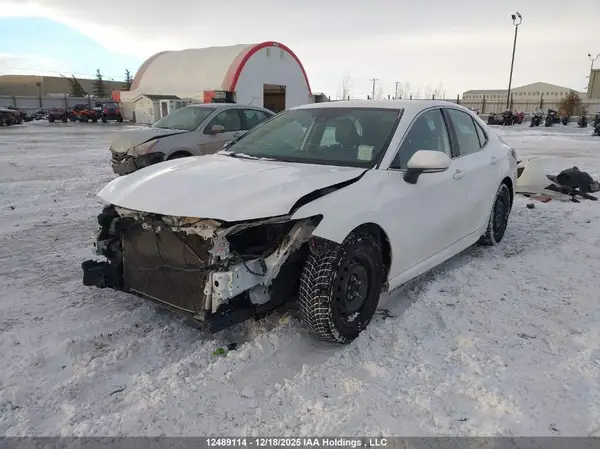 4T1B11HK8KU802126 2019 TOYOTA CAMRY - Image 2