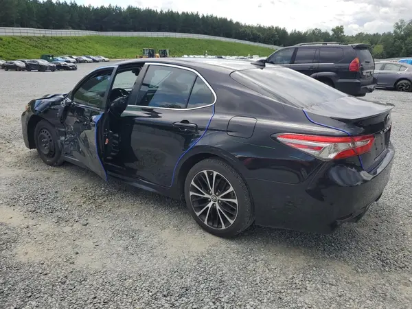 4T1B11HK8KU803261 2019 TOYOTA CAMRY - Image 2