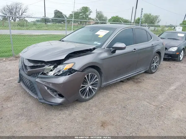 4T1B11HK8KU804720 2019 TOYOTA CAMRY - Image 2