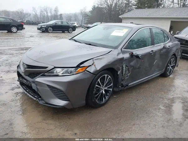 4T1B11HK8KU811814 2019 TOYOTA CAMRY - Image 2
