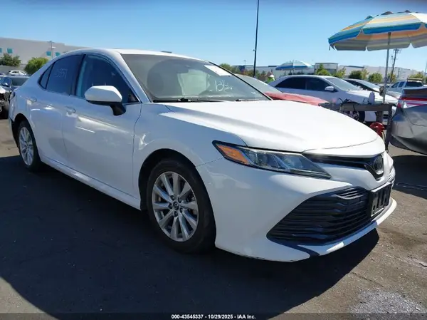 4T1B11HK8KU812431 2019 TOYOTA CAMRY - Image 1