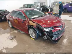 4T1B11HK8KU812476 2019 TOYOTA CAMRY
