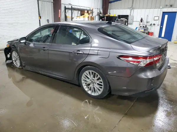 4T1B11HK8KU820058 2019 TOYOTA CAMRY - Image 2