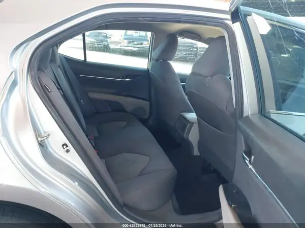 4T1B11HK8KU821081 2019 TOYOTA CAMRY - Image 8