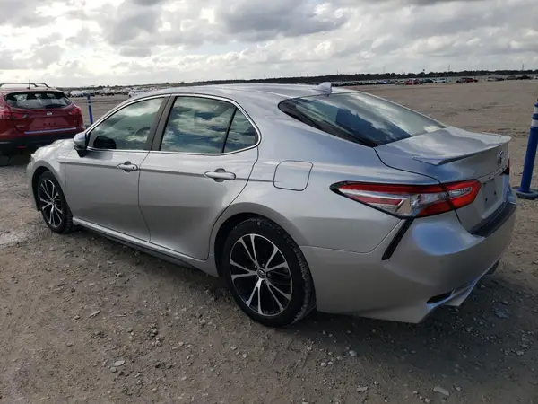 4T1B11HK8KU821601 2019 TOYOTA CAMRY - Image 2
