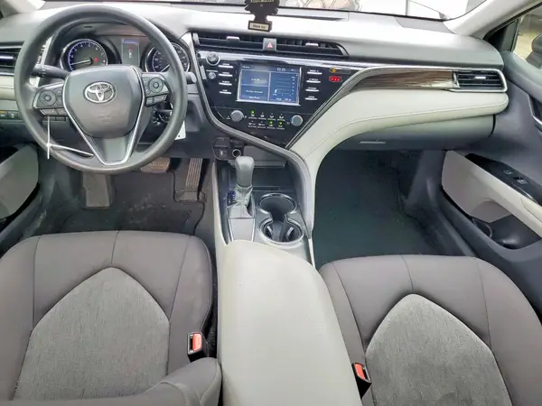 4T1B11HK8KU823185 2019 TOYOTA CAMRY - Image 8