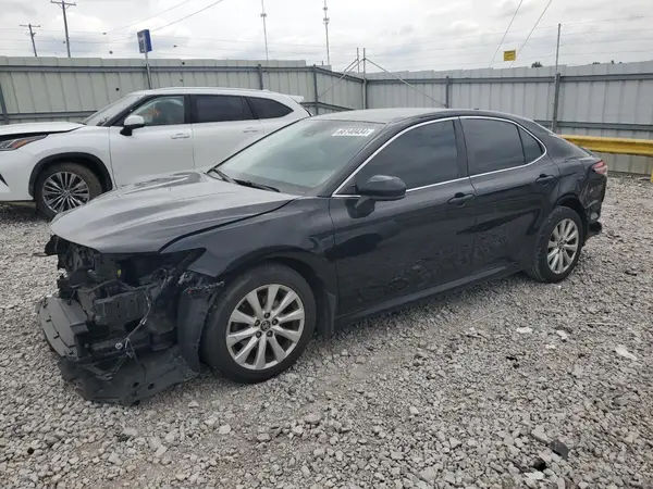 4T1B11HK8KU825115 2019 TOYOTA CAMRY - Image 1