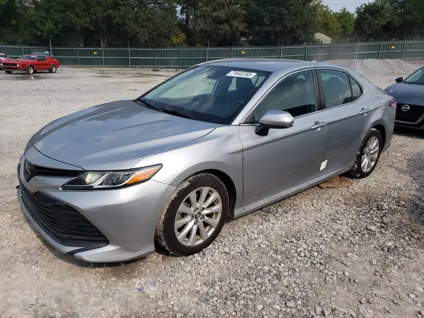 4T1B11HK8KU825129 2019 TOYOTA CAMRY - Image 1