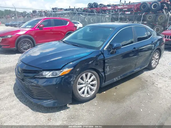 4T1B11HK8KU825597 2019 TOYOTA CAMRY - Image 2