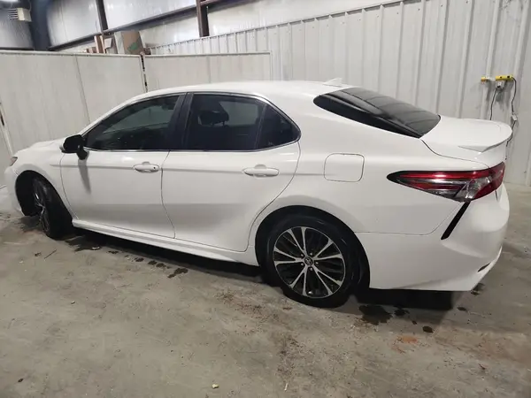 4T1B11HK8KU827110 2019 TOYOTA CAMRY - Image 2