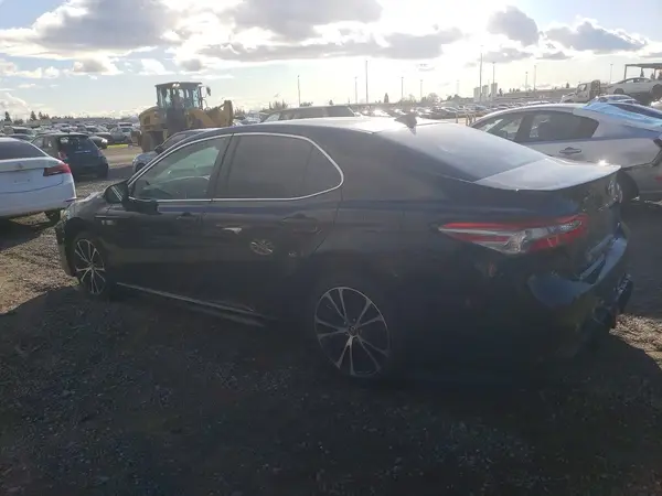 4T1B11HK8KU827429 2019 TOYOTA CAMRY - Image 2