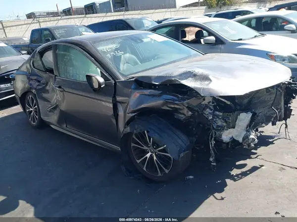 4T1B11HK8KU834459 2019 TOYOTA CAMRY - Image 1