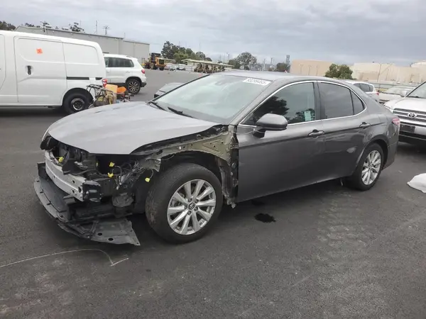 4T1B11HK8KU838947 2019 TOYOTA CAMRY - Image 1