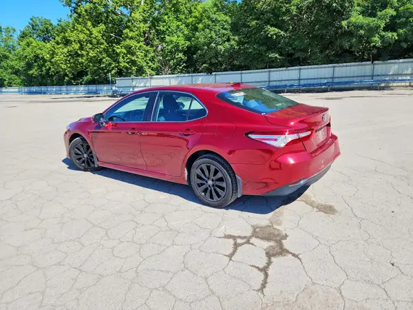 4T1B11HK8KU841699 2019 TOYOTA CAMRY - Image 2