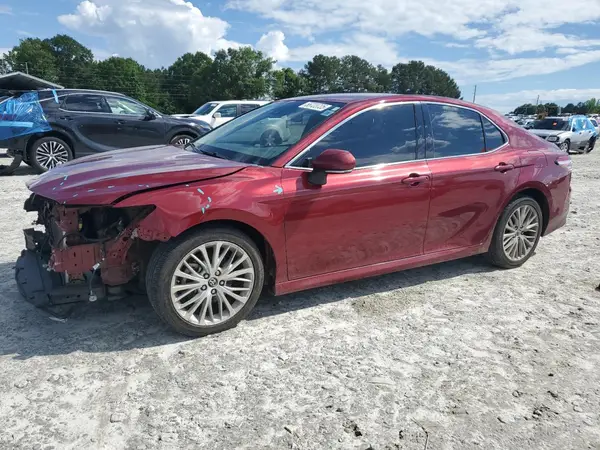 4T1B11HK8KU843114 2019 TOYOTA CAMRY - Image 1