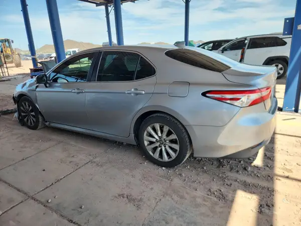 4T1B11HK8KU844912 2019 TOYOTA CAMRY - Image 2