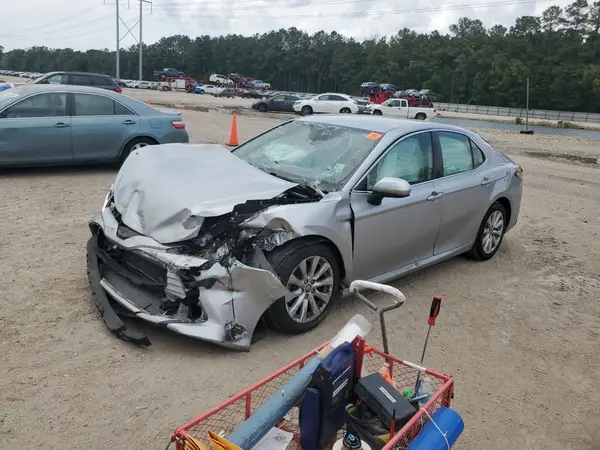 4T1B11HK8KU849933 2019 TOYOTA CAMRY - Image 1