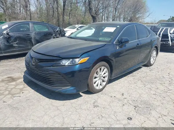 4T1B11HK8KU850421 2019 TOYOTA CAMRY - Image 2