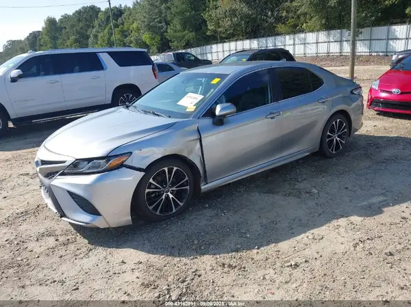 4T1B11HK8KU851021 2019 TOYOTA CAMRY - Image 2