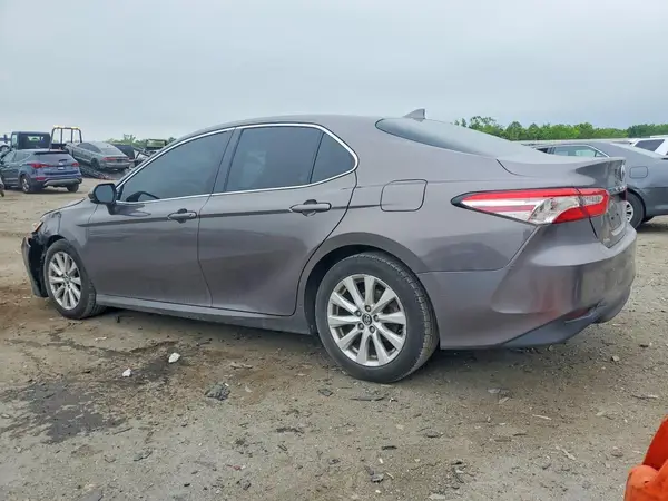4T1B11HK8KU856851 2019 TOYOTA CAMRY - Image 2