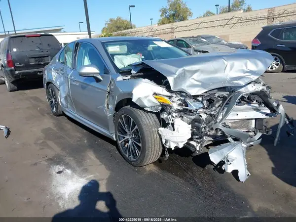 4T1B11HK8KU856896 2019 TOYOTA CAMRY - Image 1