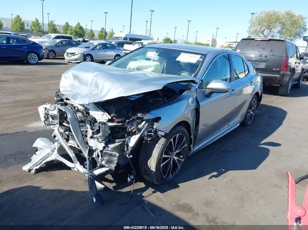 4T1B11HK8KU856896 2019 TOYOTA CAMRY - Image 2