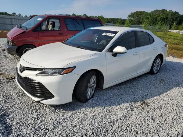 4T1B11HK9JU004460 2018 TOYOTA CAMRY - Image 1