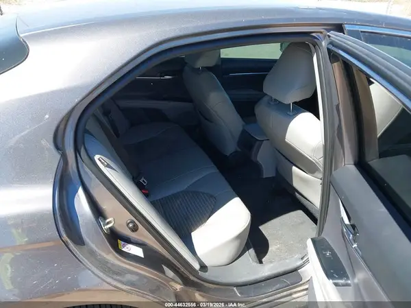 4T1B11HK9JU008119 2018 TOYOTA CAMRY - Image 8