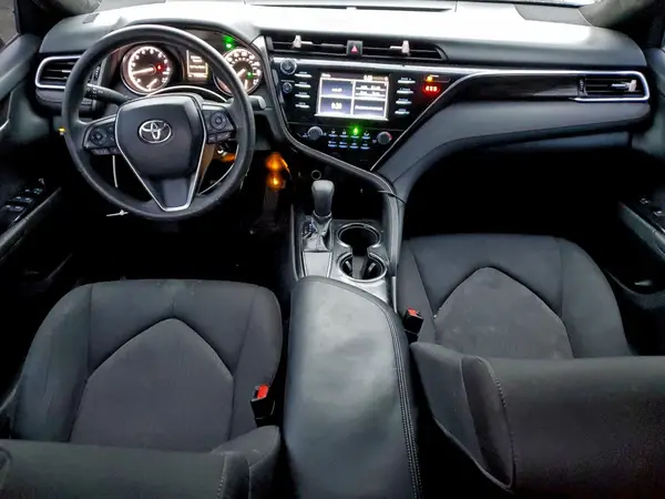 4T1B11HK9JU011263 2018 TOYOTA CAMRY - Image 8