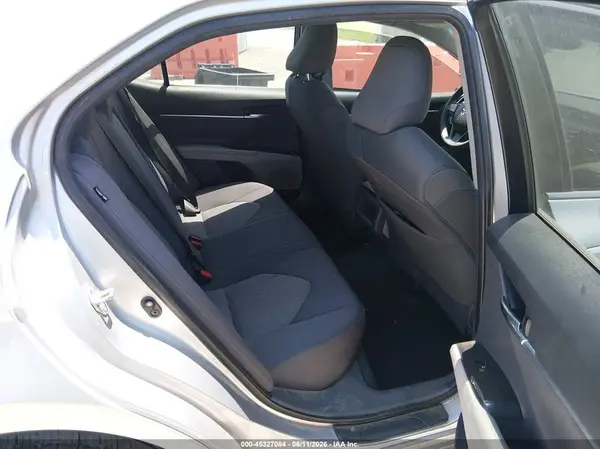 4T1B11HK9JU019055 2018 TOYOTA CAMRY - Image 8